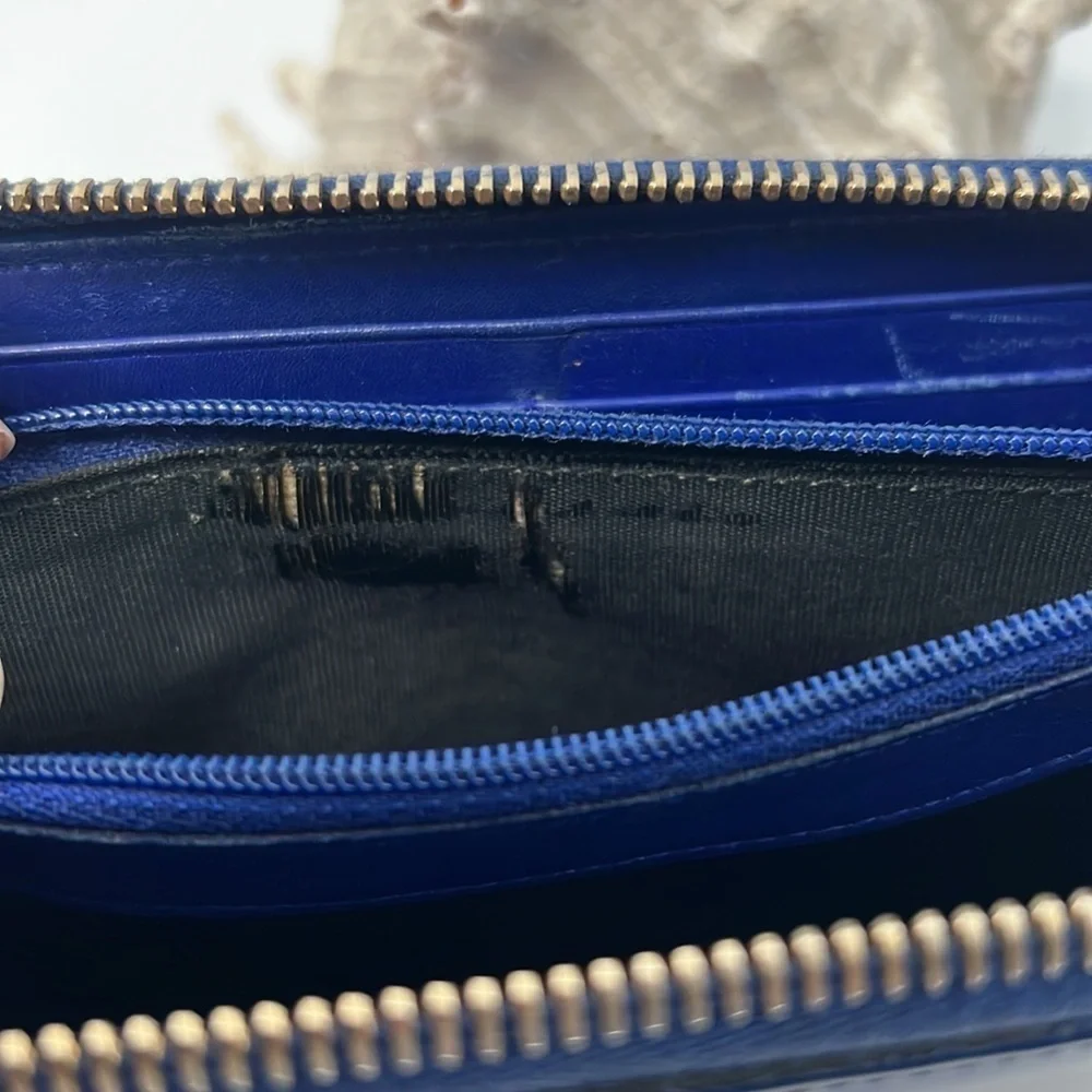 Saint Laurent Belle de Jour blue Patent leather YSL monogram continental wallet - Picture 5 of 8